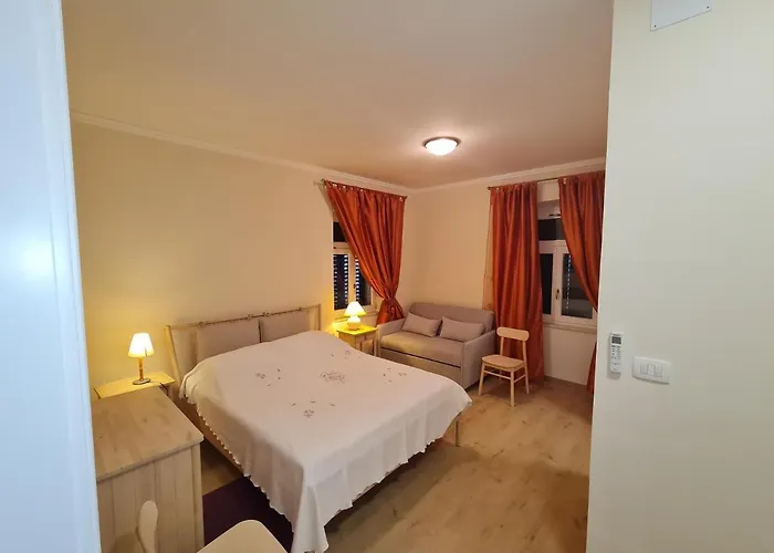 Jure - Vlasta Apartmán